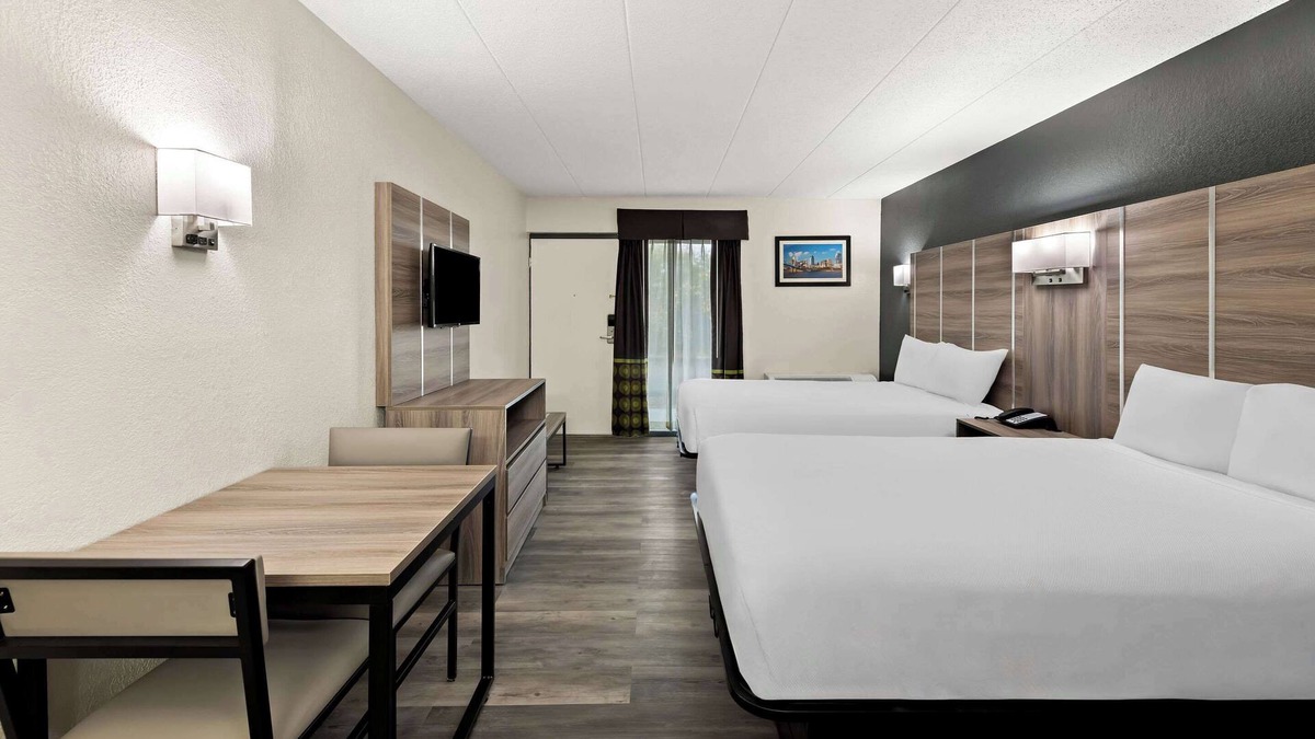 Mason Hotel | Suburban Studios Mason Near Kings Island