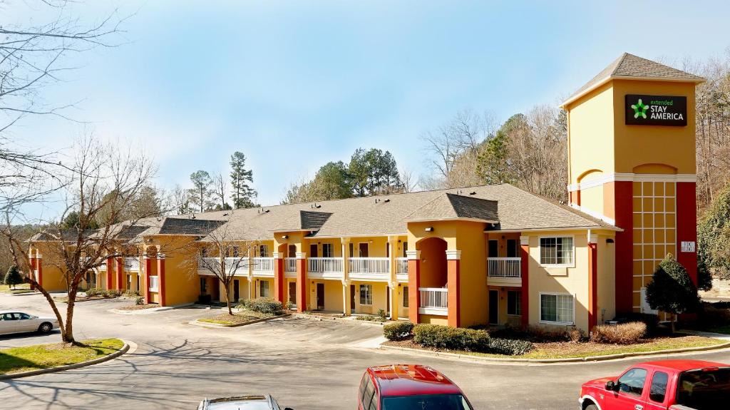 Crabtree Hotel | Suburban Studios Raleigh - Crabtree Valley