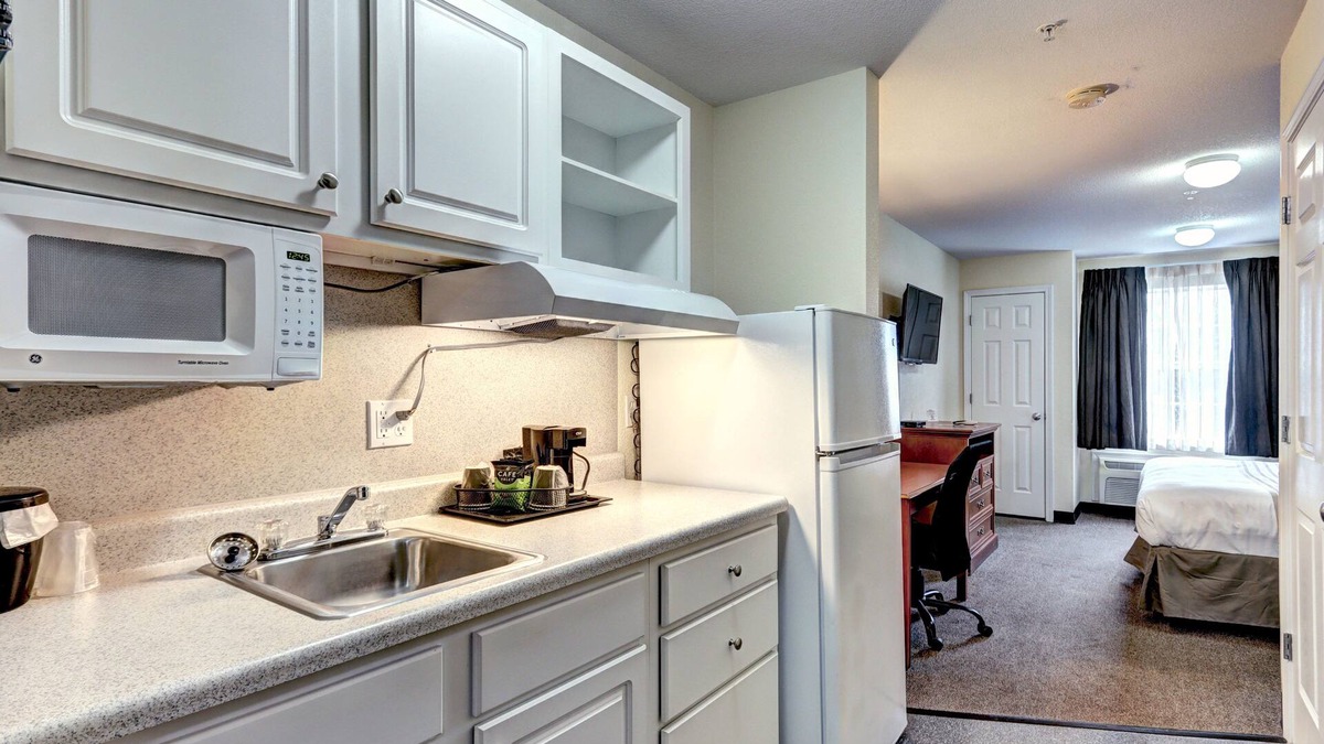 North Westminster Hotel | Suburban Studios Westminster Denver North