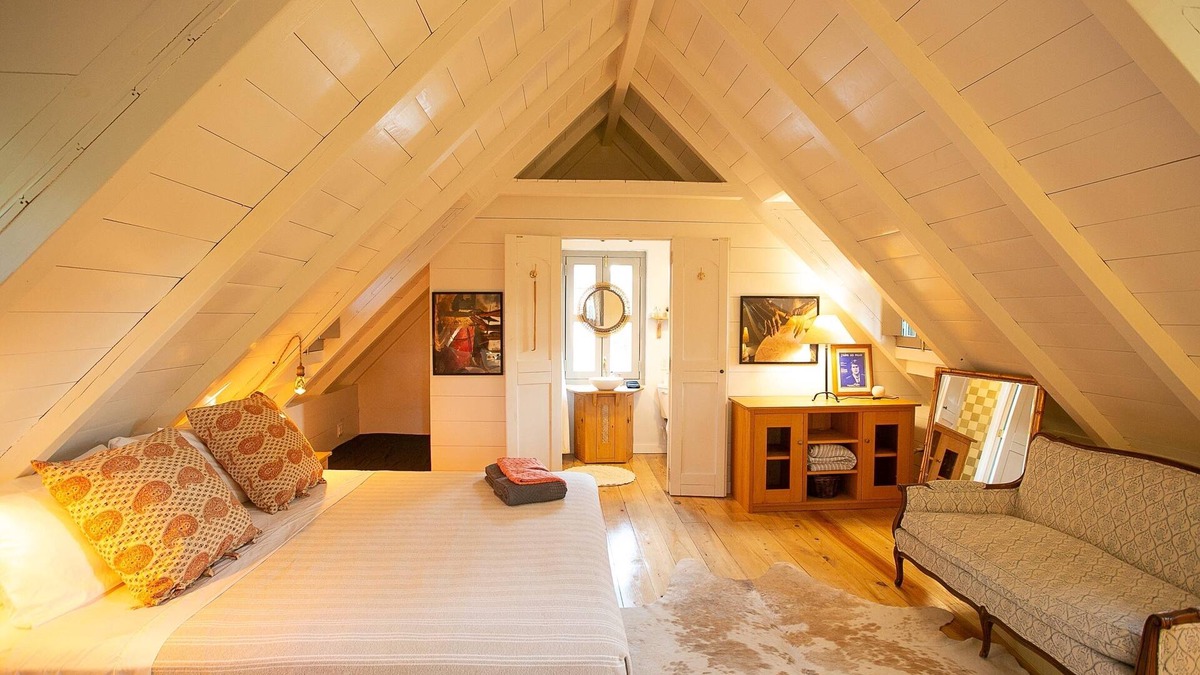 Dunmore Town Cottage | Sugar Cube: Charming & Artsy 1 bedroom cottage in the heart of Harbour Island