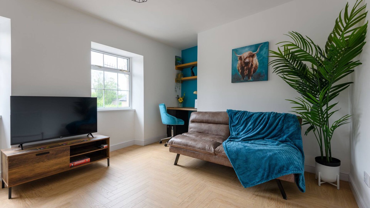 Abergavenny Apartment | Sugar Loaf Loft, Abergavenny Town Centre