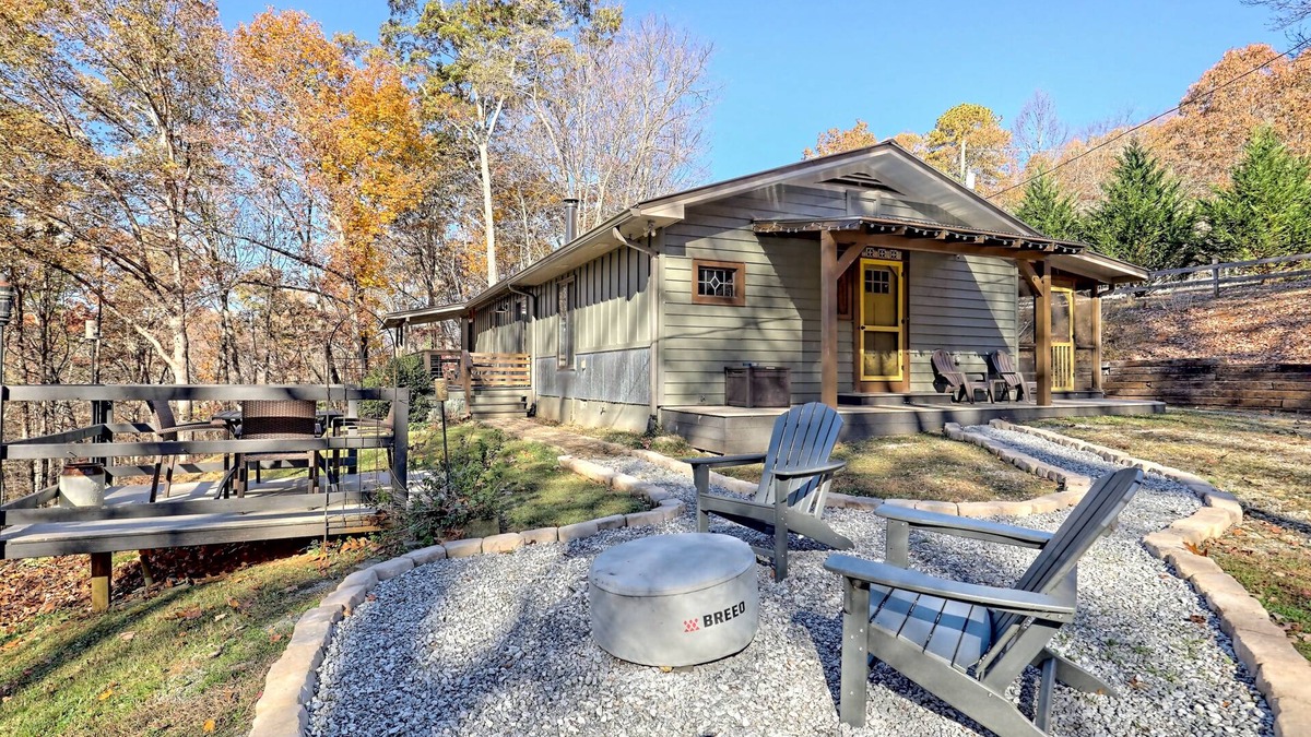 Rabun Gap House | Sugar Maple Cottage-Secluded Mountain Retreat near Clayton & Highlands