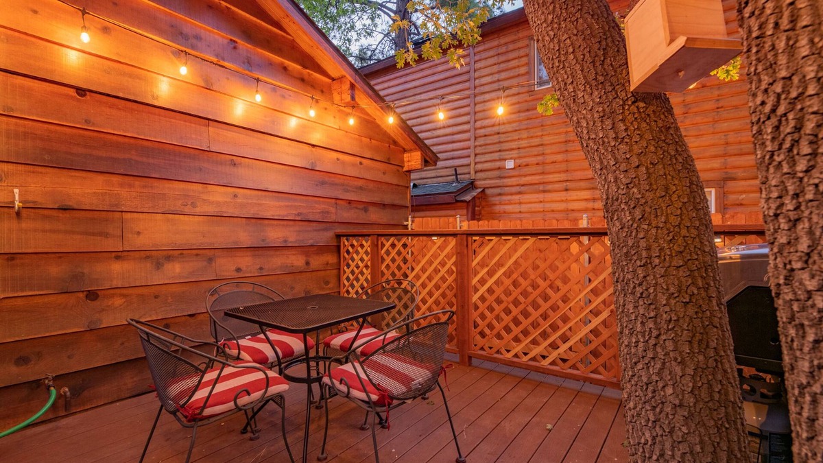 Sugarloaf House | Sugar Pine - Portable A/C, Barbecue, Deck, Barbecue
