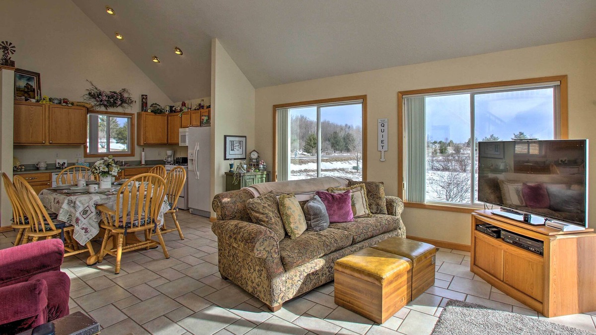 Gladwin House | Sugar Springs Getaway 2 Mi to Lake Lancer!