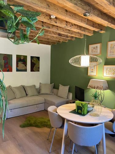 Schio Apartment | Sui tetti di Schio - Apartments guest house