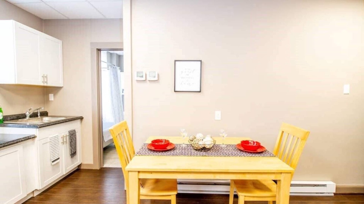 Hermann Hotel | Suite #1 - 1 Bed 1 Bath in the middle of Downtown