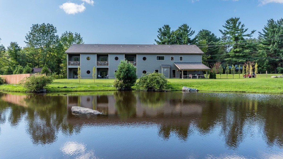 Glendale Apartment | Suite 1 - Quiet and private accommodations in a country setting.