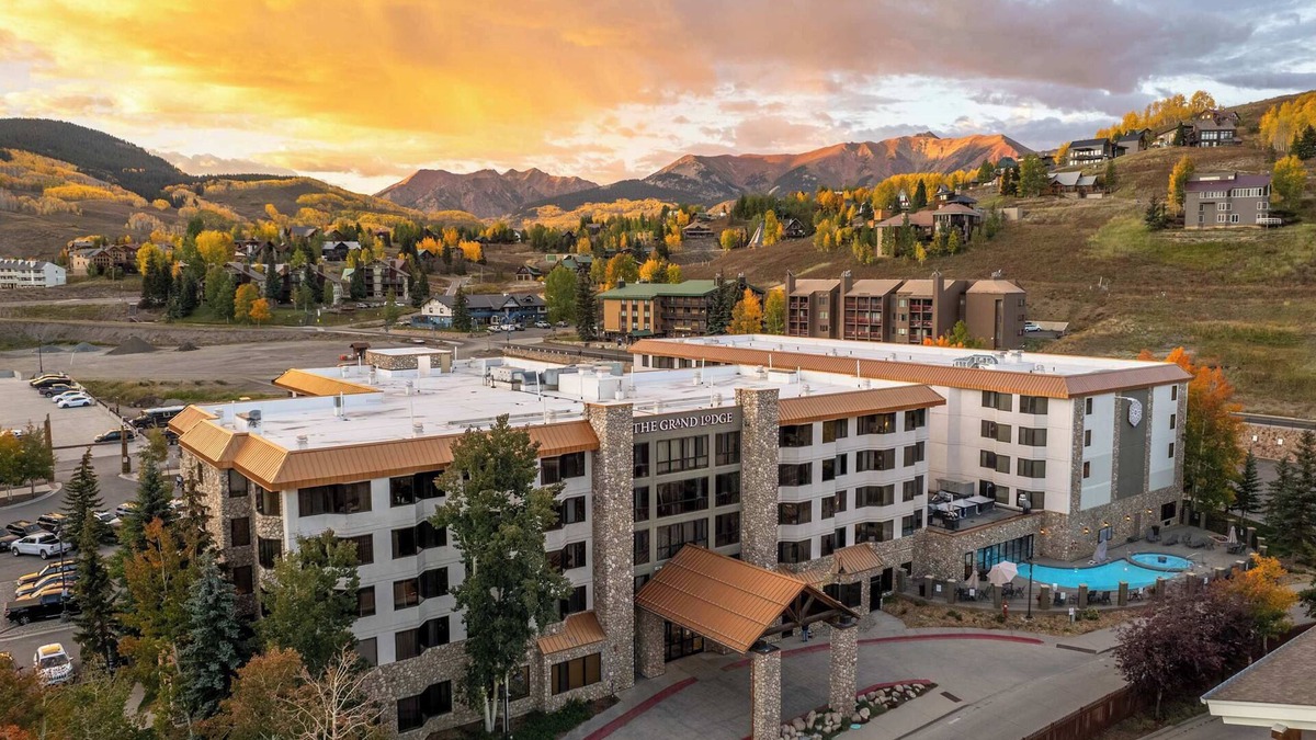 Crested Butte Condo | Suite 153 at Perfect Location w Pool & Hot Tub