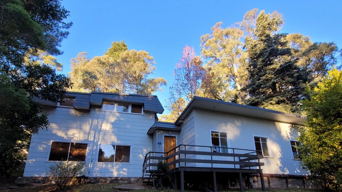 Sawmill Settlement House | Suite A with indoor fireplace close to MT Buller