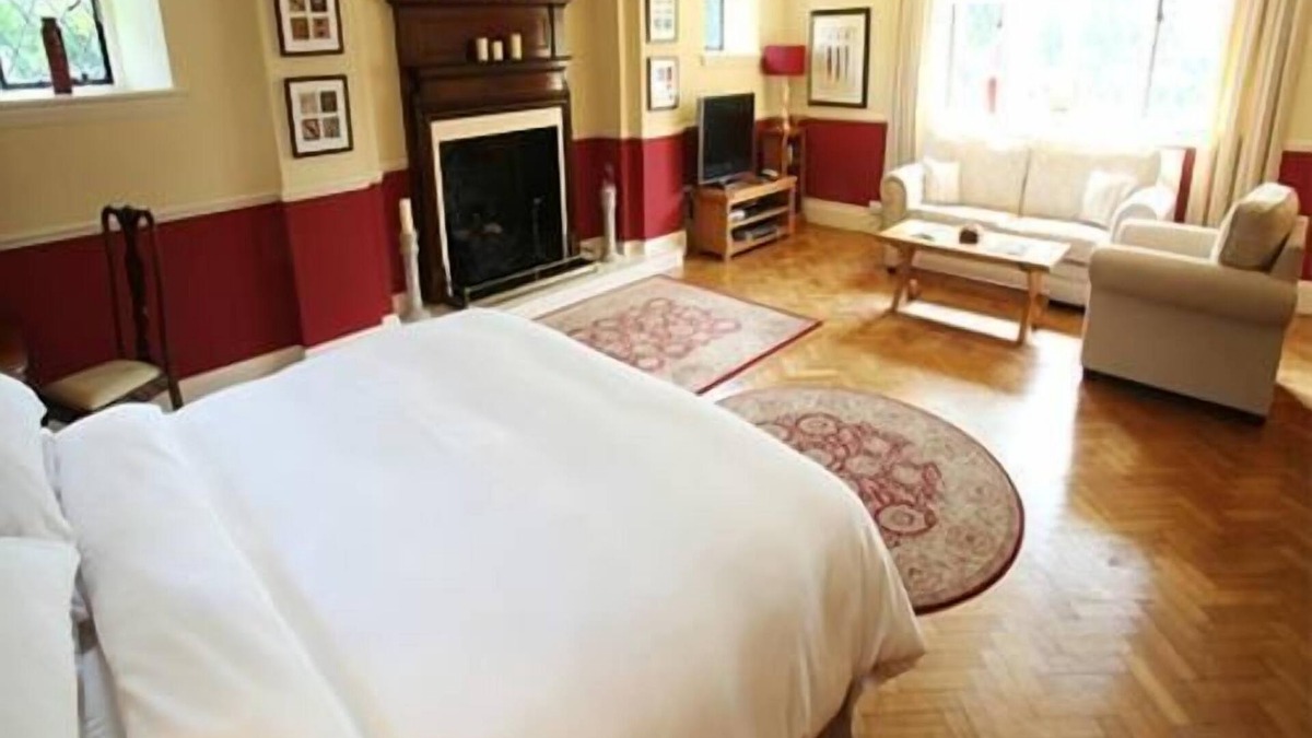 Farningham Bed & Breakfast | Suite Ensuite Lullingstone at Tabsfield B&B