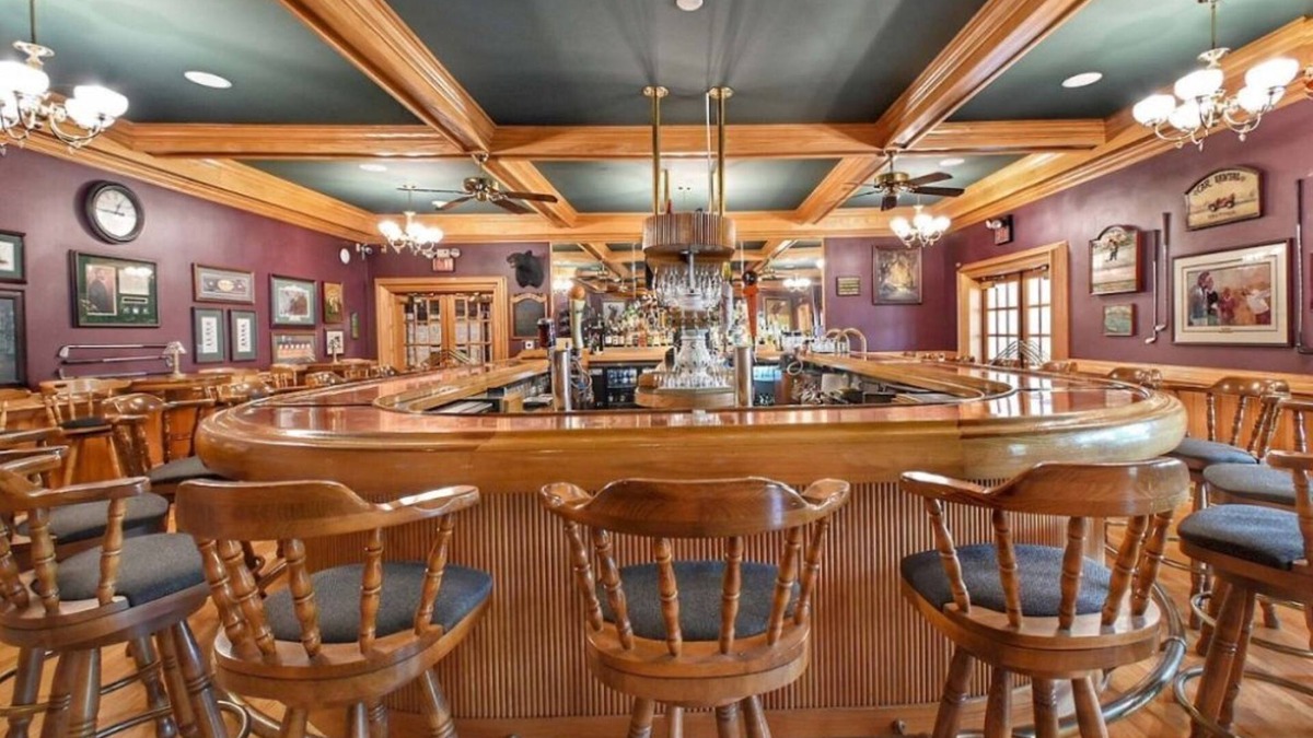 Pembine Apartment | Suite for 3 | Getaway in Wisconsin | Golf, Pool