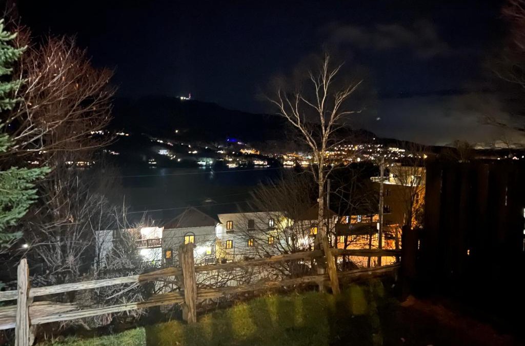 Mont-Tremblant Apartment | Suite front view on lake tremblant &mountain