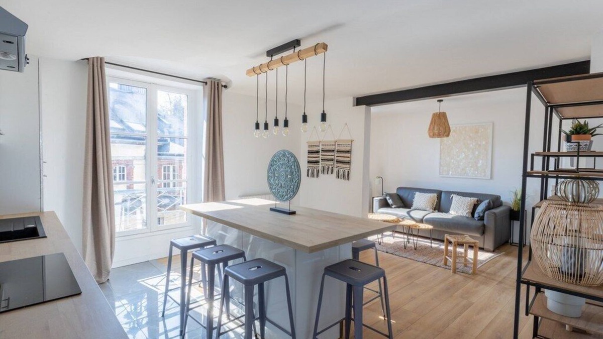 Epernay Apartment | Suite Hair - 4 Personnes A Seulement 2 Minutes à Pied de L'avenue de Champagne !