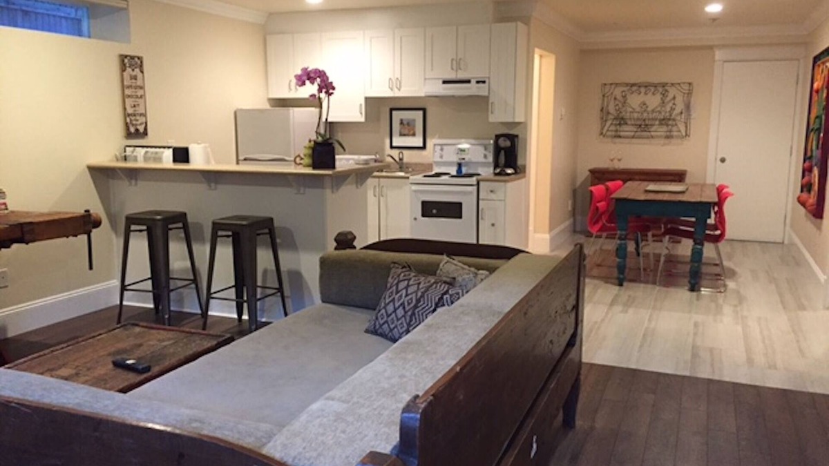 Dunbar House | Suite In Quiet Residential Area Of Dunbar