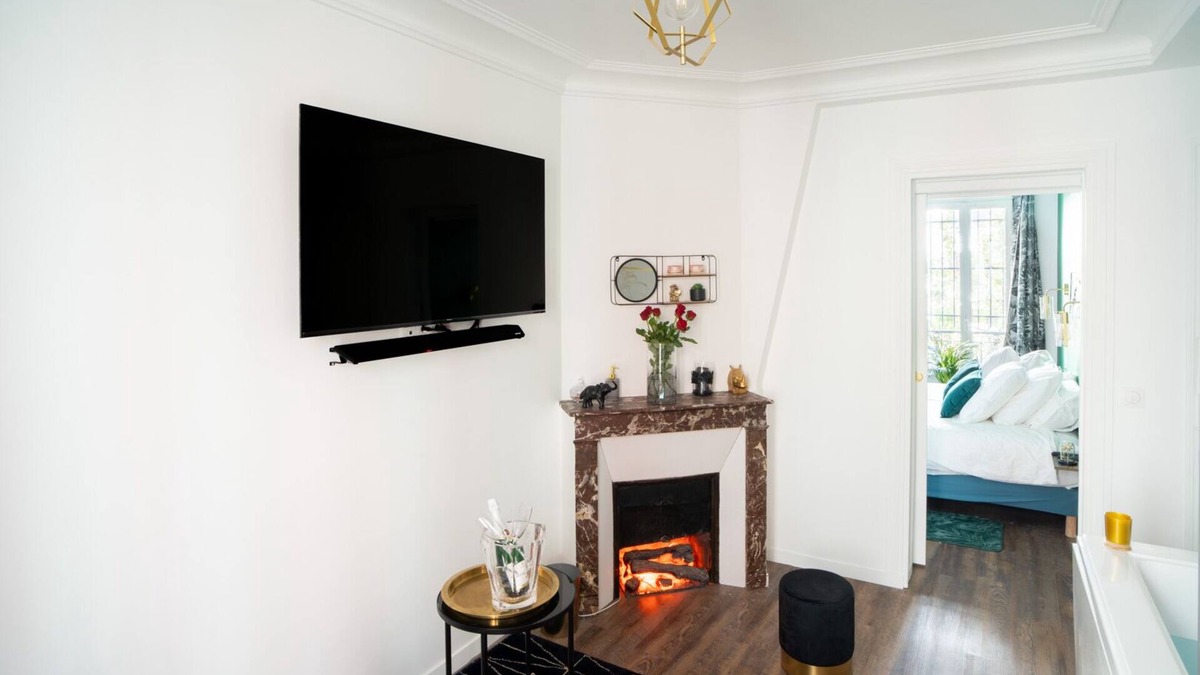 Levallois-Perret Apartment | Suite L'éclipse Paris, Logement Avec Jacuzzi à 10 Minutes