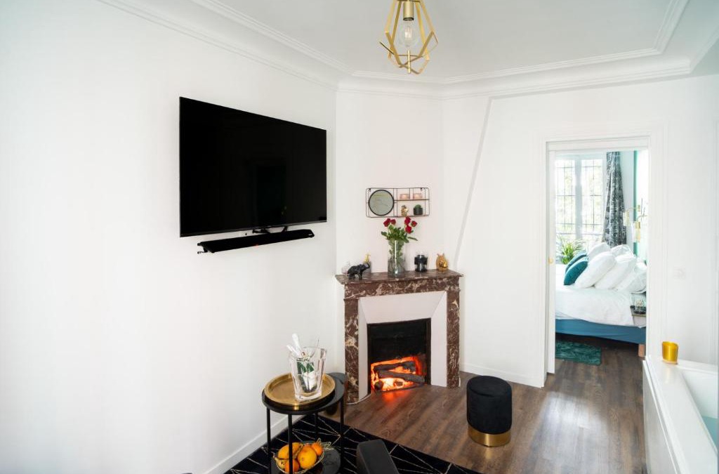 Levallois-Perret Apartment | Suite L'éclipse Paris, logement avec jacuzzi, à 10 minutes des Champs Elysées