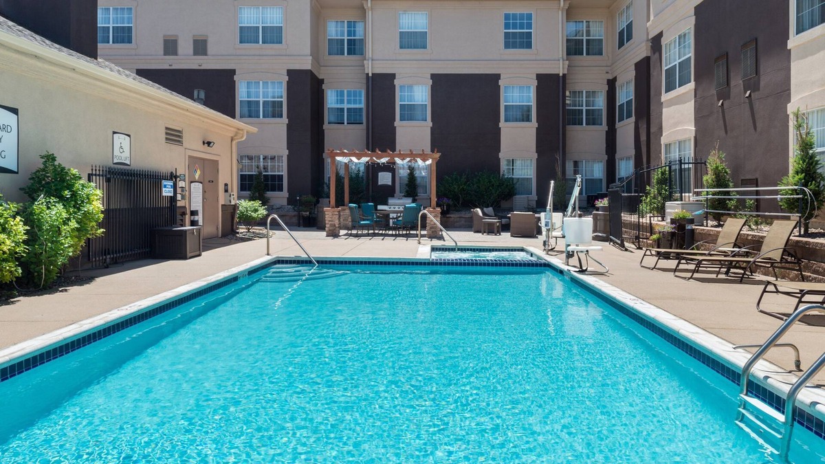 Englewood Condo | Suite Near Denver Tech Center | Free Weekday Shuttle + Daily Breakfast!