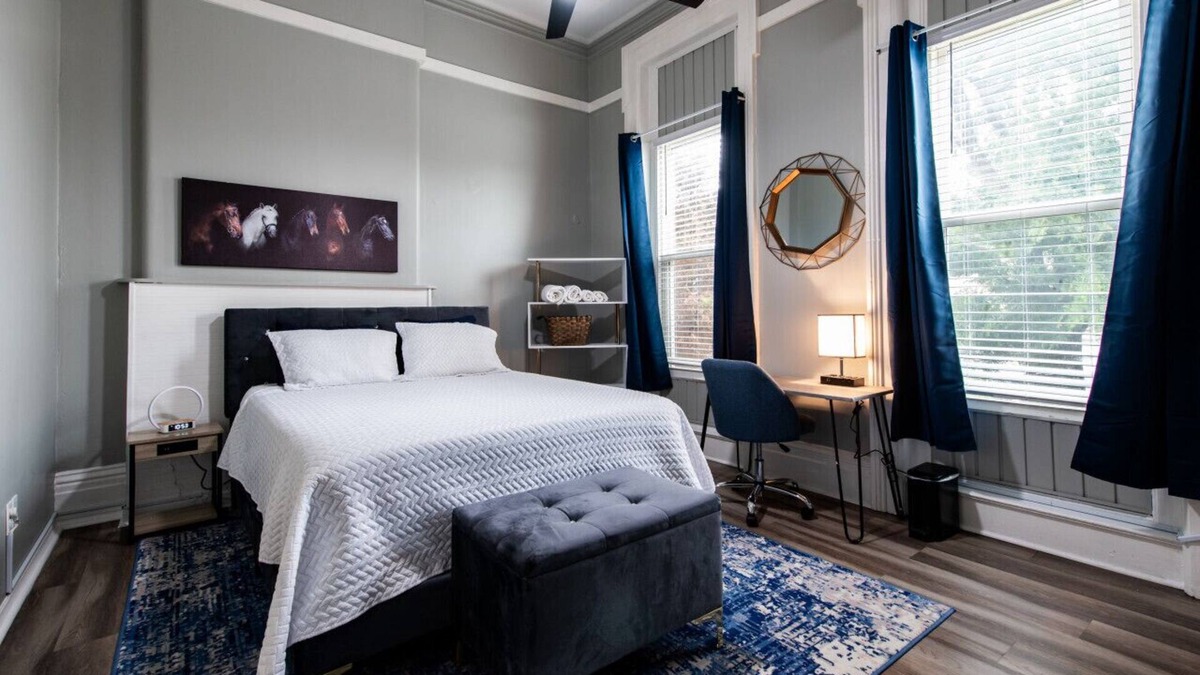 Smoketown Jackson Cabin | Suite near downtown Louisville, KY · Suite I