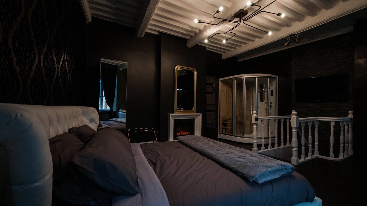 Metz-Centre – Ancienne Ville Apartment | Suite on 3 levels. Spa, jacuzzi, sauna and hammam.