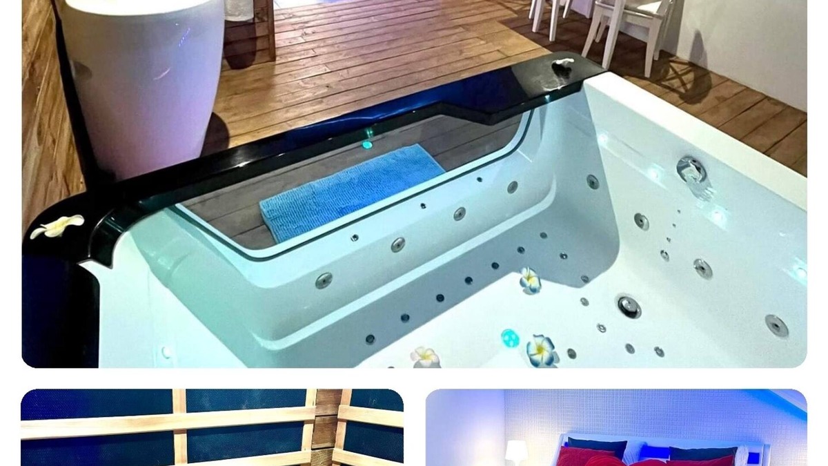 Neuf-Mesnil House | Suite Passion-Duplex-Suite-Whirlpool bath-No view