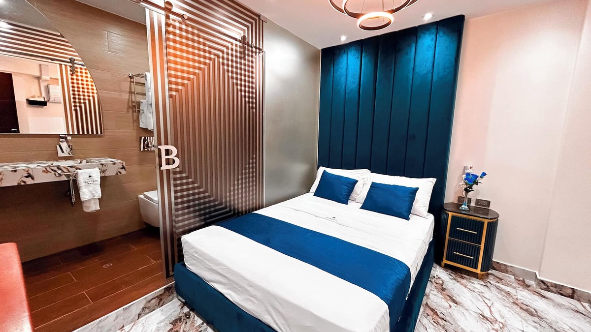 Chancay House | Suite Deluxe by BlueThreeHotel 3 Star. A 7min de la Plaza de Chancay.
