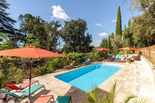 Nyons Bed & Breakfast | Suite Petite -Nice - SPA-JACUZZI - MASSAGE- SAUNA - 4 SAISONS - Piscine Chauffée Toute l'année - POOL VIEW- Heated Pool 800m city centre Nyons