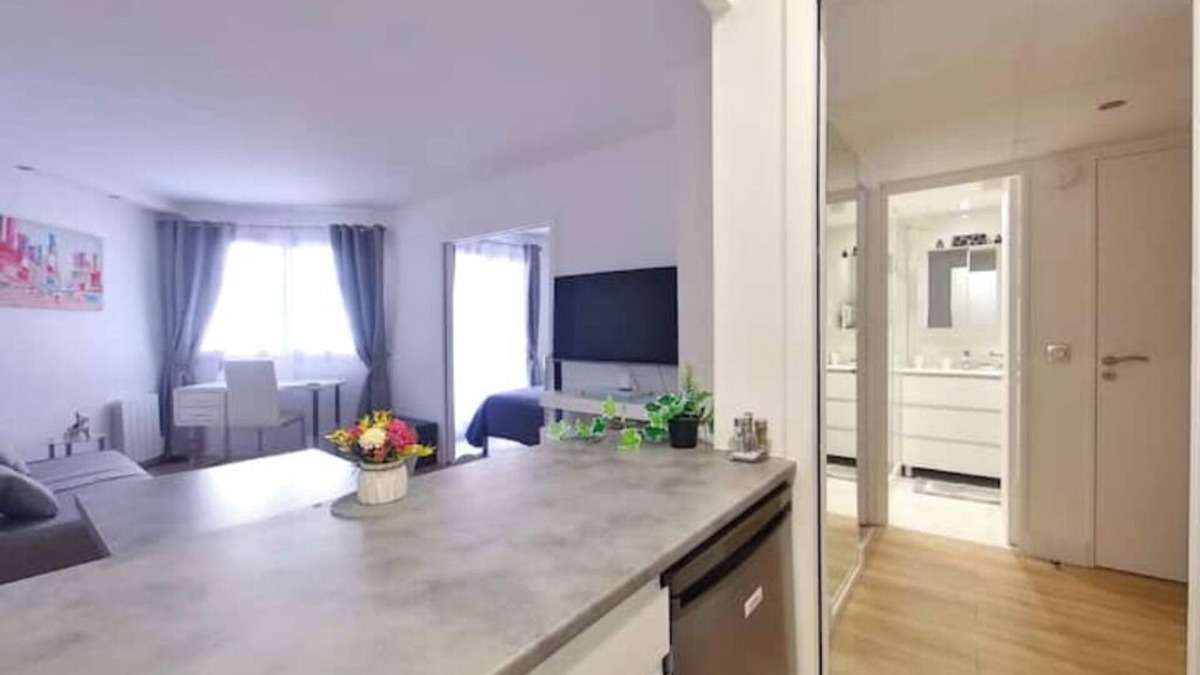 Faubourg de l'Arche Apartment | Suite Prestige Paris-La Défense Balcony-Terrace