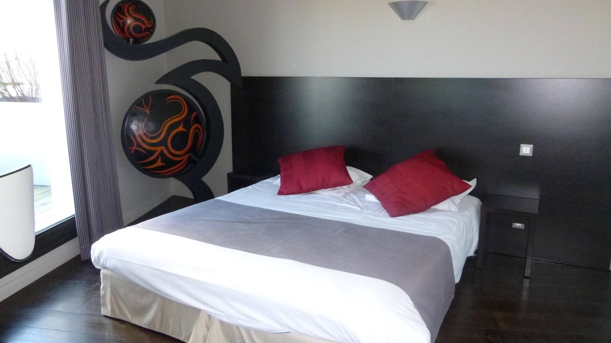 Belleville-sur-Loire Hotel | SUITE room Dee Dee BRIDGEWATER