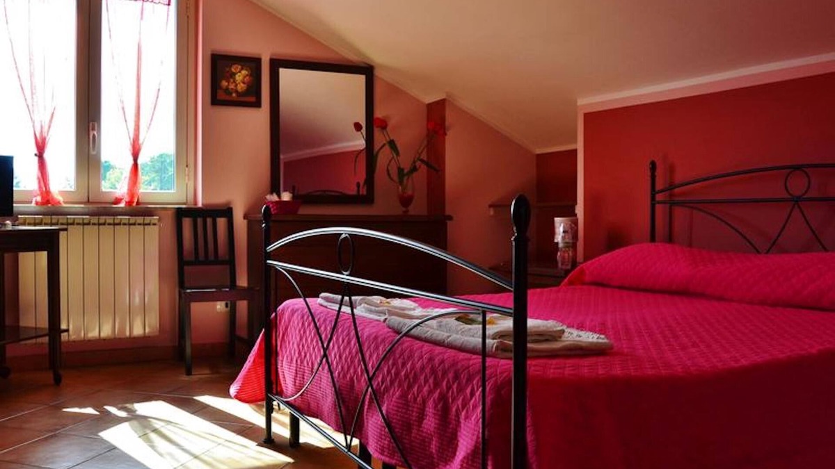 Caltanissetta Bed & Breakfast | Suite Rosa - B&b S - Elia