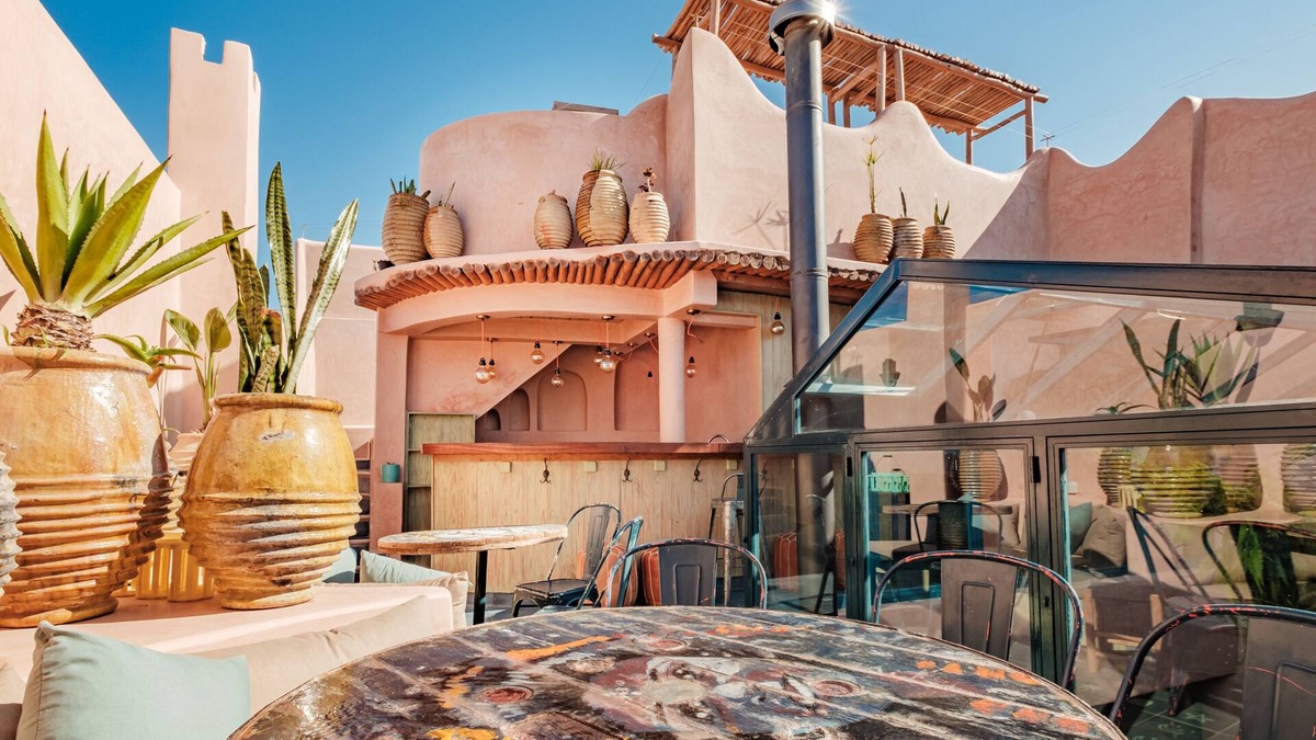 Marrakesh-Tensift-El Haouz House | Suite Signature with bath and Patio View