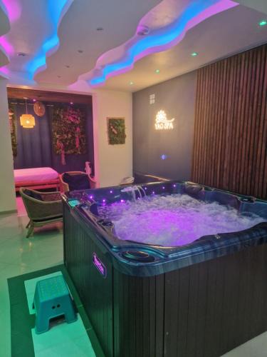 Laigneville Apartment | Suite Tropicale avec jacuzzi YaoSpa60