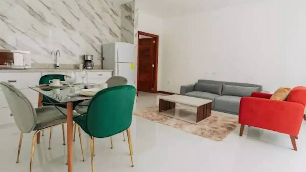 Cojimies Apartment | Suite w/Outdoor pool and Kitchenetten