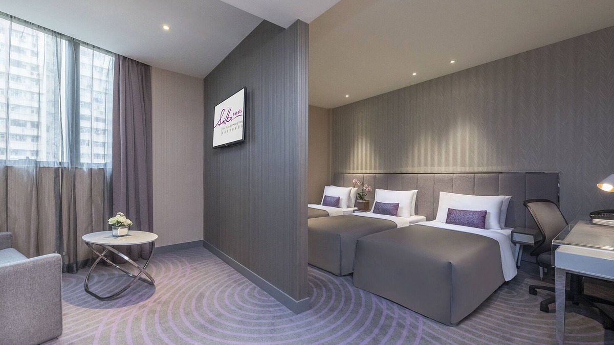 Kwai Chung House | Suite with 3 beds & 1 sofa bed, FREE WiFi & GYM