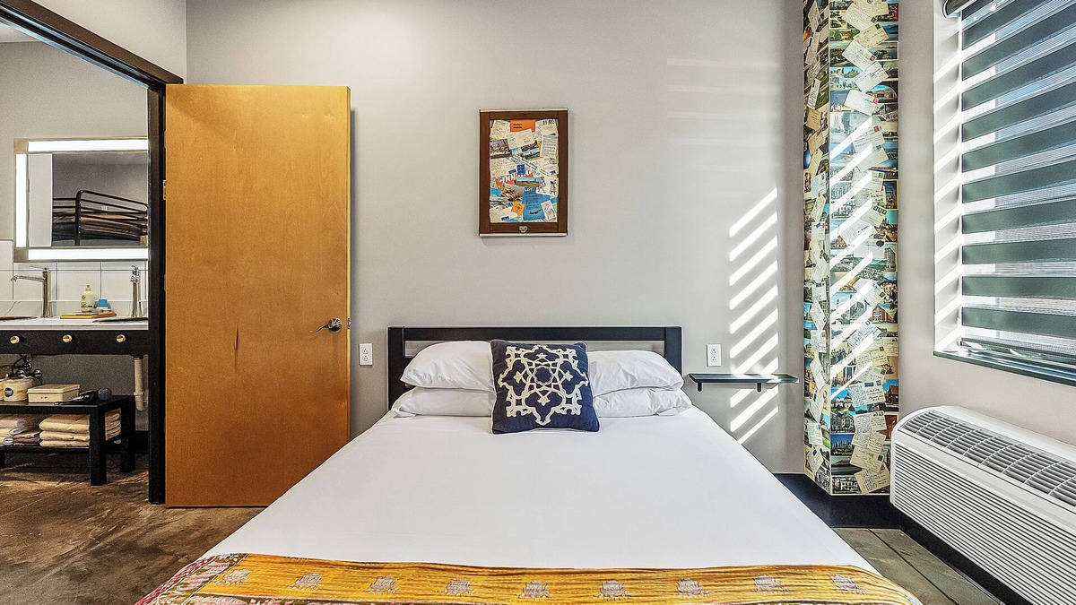 Pacific Hotel | Suite with kitchen near Six Flags and the St. Louis area in boutique hotel with onsite activities