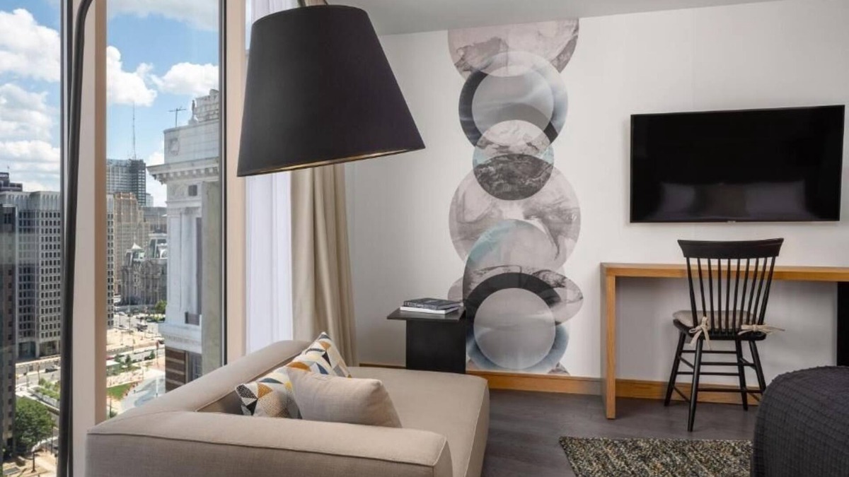 Center City Hotel | Suite with Kitchen Perfect for Family Getaways, Swimming Pool, Pets Stay Free