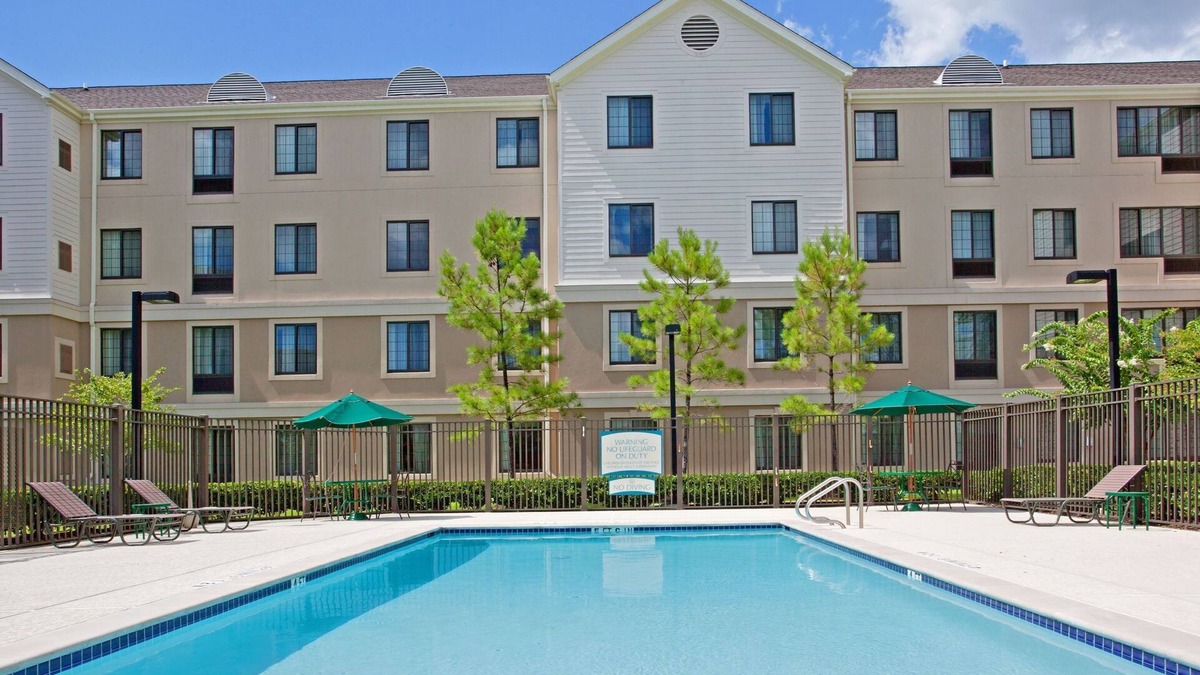 Energy Corridor Condo | Suite with Pool Access, Free Shuttle, Buffet Breakfast + 24h Business Center