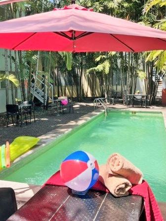 San Pablo Apartment | Suites Galván centro Colima, alberca, Wifi, parking