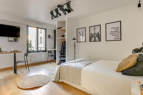 Saint Nicolas - Charles III - Ville vieille - Trois Maisons - Leopold Bed & Breakfast | Suites indépendantes toutes équipées Leopold ou Carnot