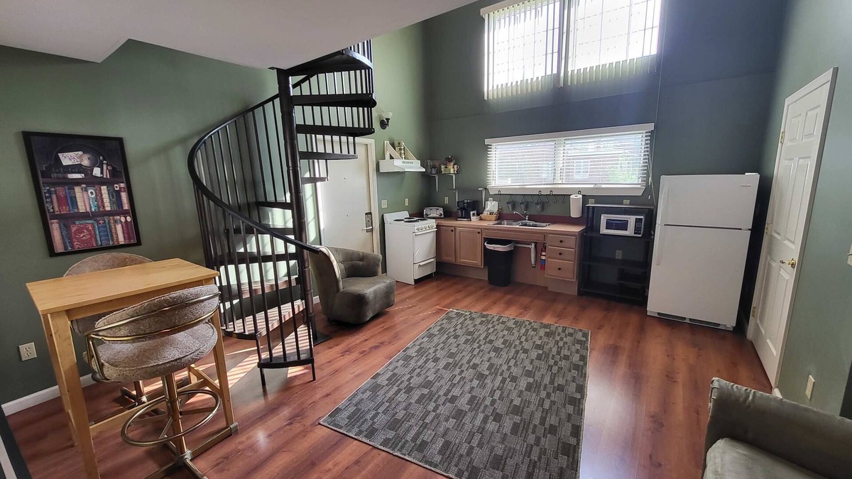Hershey Apartment | Suites On Chocolate - The School