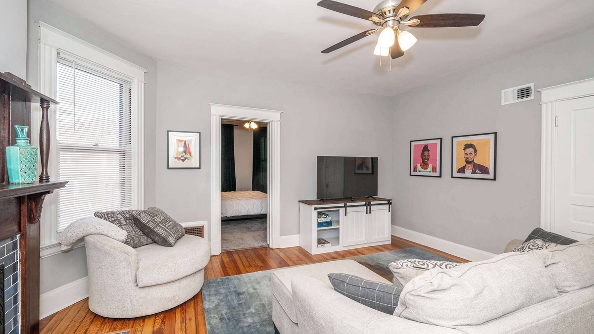 Covington Condo | Suites on Main 2 Summ