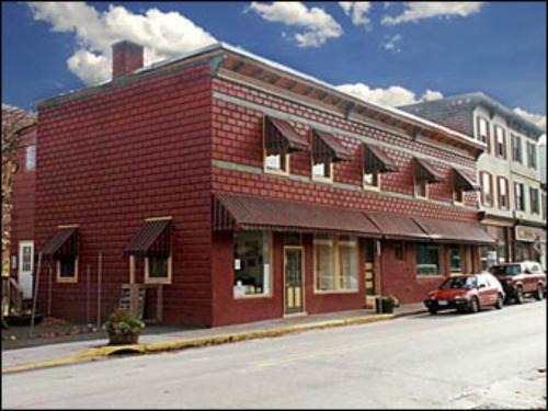 Margaretville Apartment | Suites on Main