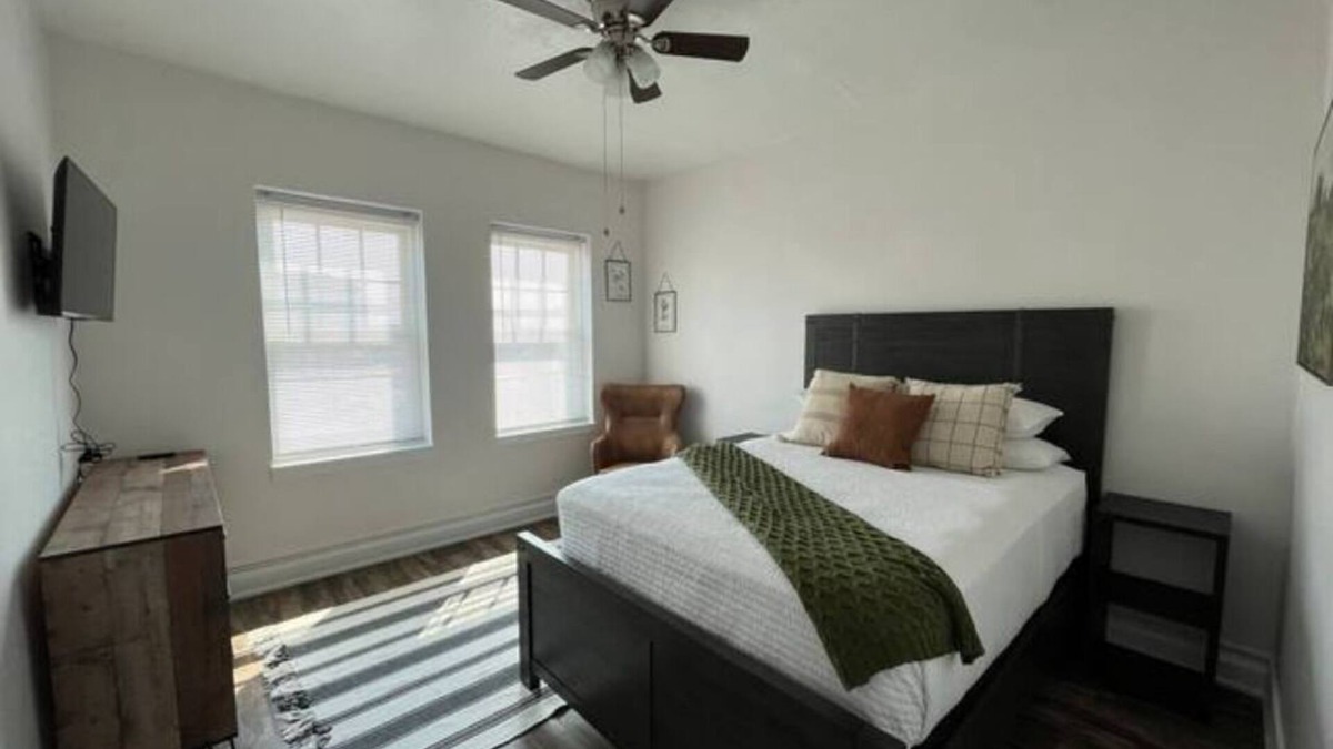 Downtown Apartment | Suites on Phillips