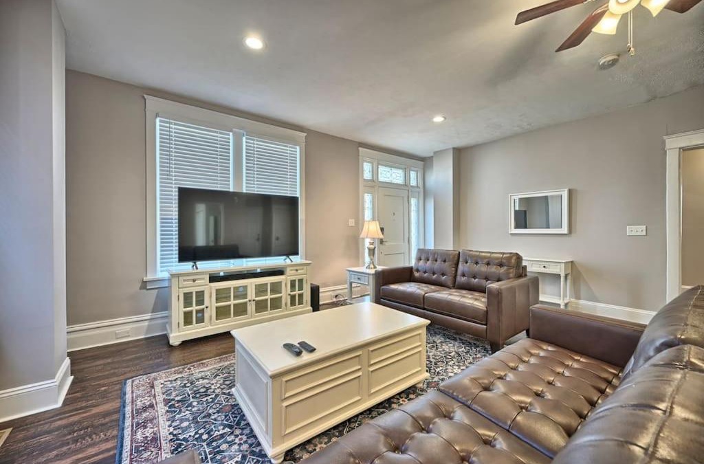 Harrisburg - Hershey Apartment | Suites on Seneca - Lovely 2 Bed 1 Bath Apartment