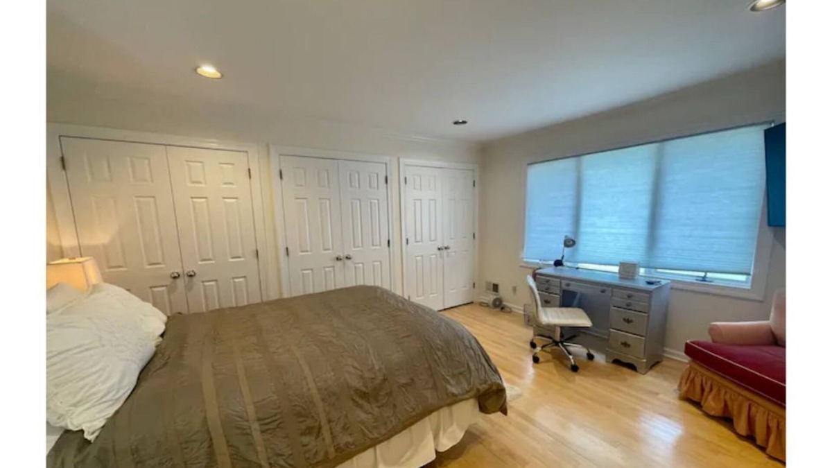 Bridgewater Apartment | Suites w 3 Beds sleeps 4, 2 rooms, own full bath