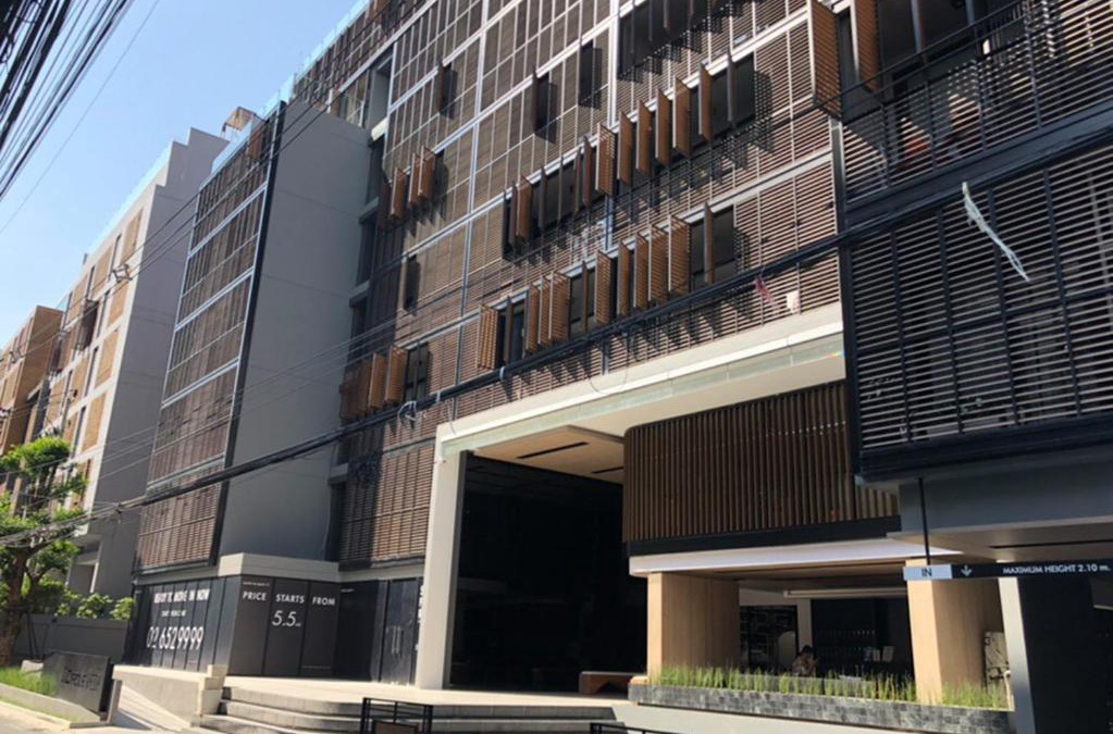 Bangkok Central Business District Apartment | Sukhumvit Asok Modern Suite