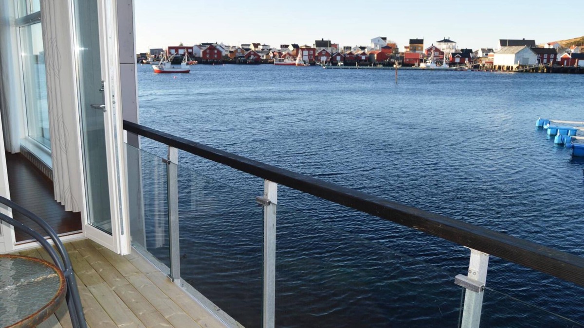Bogoyvaer Hotel | Sula Rorbuer og Havhotell