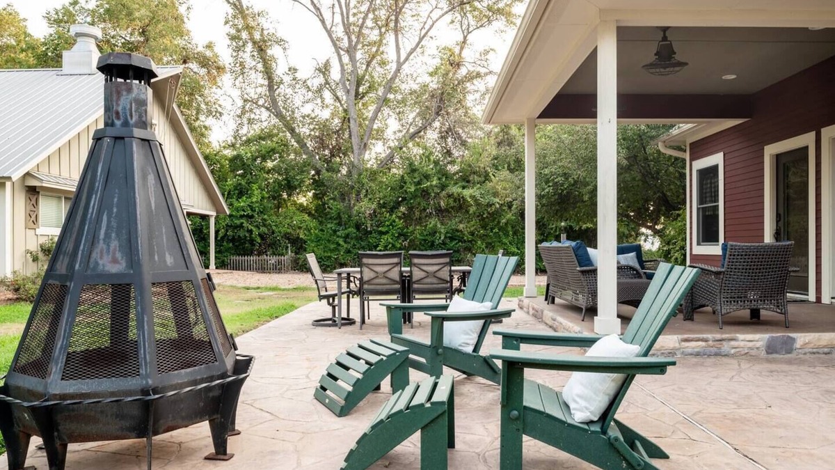 Round Top House | Summer at Round Top Rose | Cozy, Cute, Centrally Located to the Best Spots