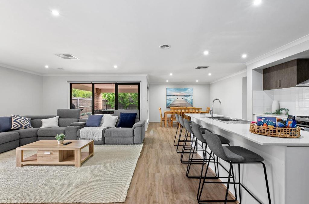 Armstrong Creek House | Summer Breeze - 10 mins to Barwon Heads & Torquay!