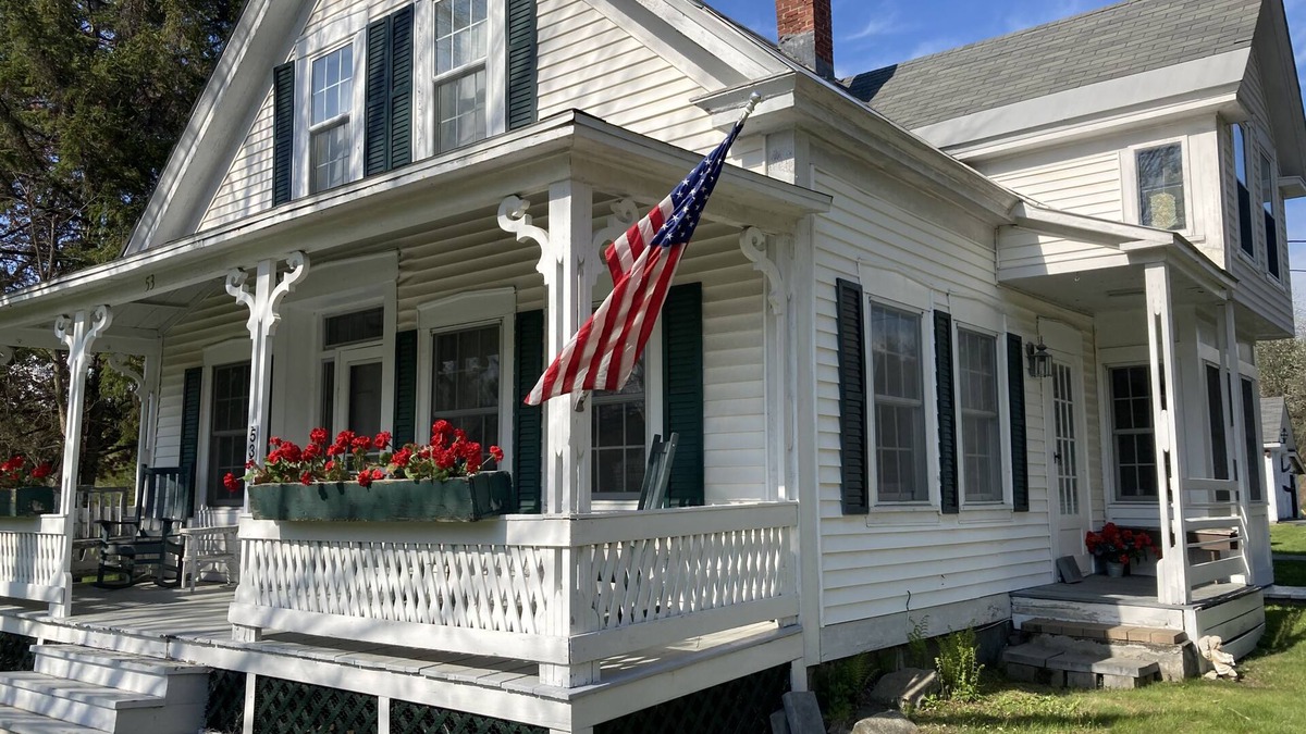 Franconia House | Summer Family Fun Awaits-Book Early! Close to all Major Attractions! Pets ok