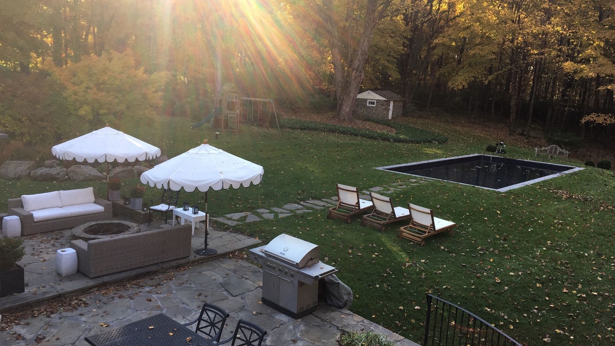 Wilton House | Summer getaway with Pool and Fully stocked Chef's Kitchen